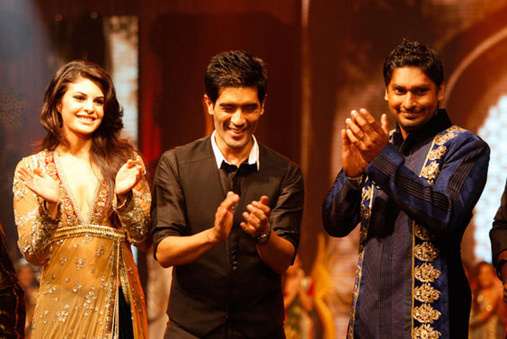 IIFA-2010-fashion-show-00123 (7)